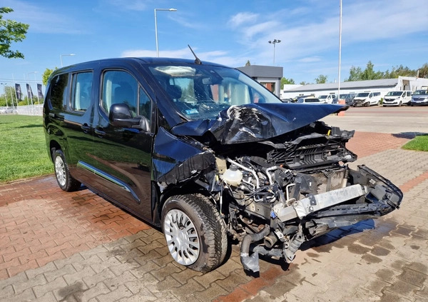 Toyota Proace City Verso cena 29198 przebieg: 170000, rok produkcji 2021 z Rymanów małe 106
